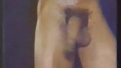 स्लिम गोरी मैत्रीण हॉटेलमध्ये काळ्या बॉयफ्रेंडसोबत पॉर्न शूट करत आहे